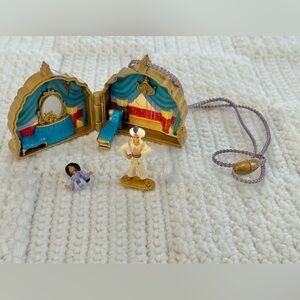 Vintage Disney's Aladdin "Once Upon a Time" Locket Playset